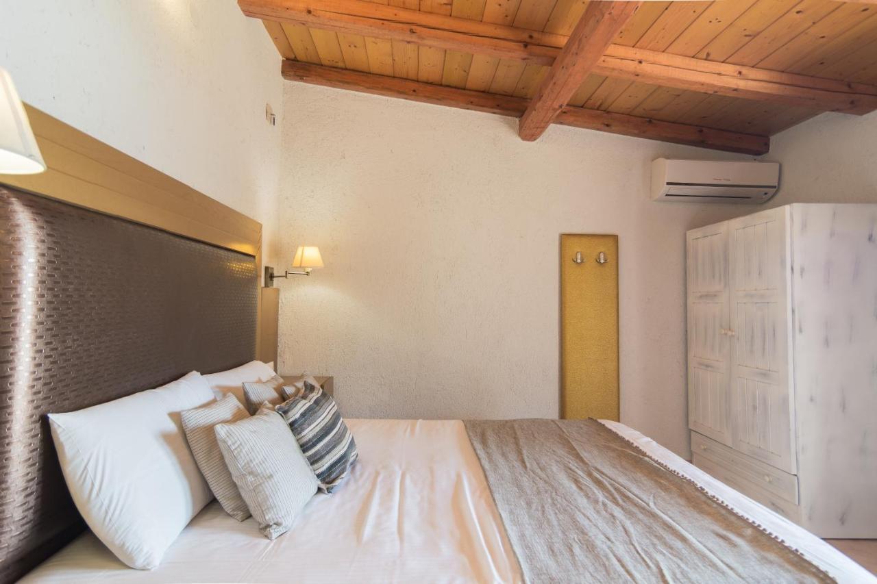 Villa Theodora View Apartments Polimnia Agios Georgios Pagon Eksteriør billede