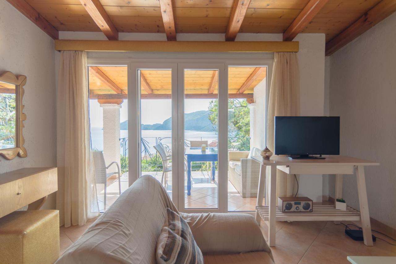 Villa Theodora View Apartments Polimnia Agios Georgios Pagon Eksteriør billede